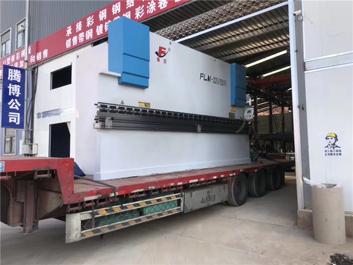 320噸300噸270噸250T數(shù)控折彎機價格